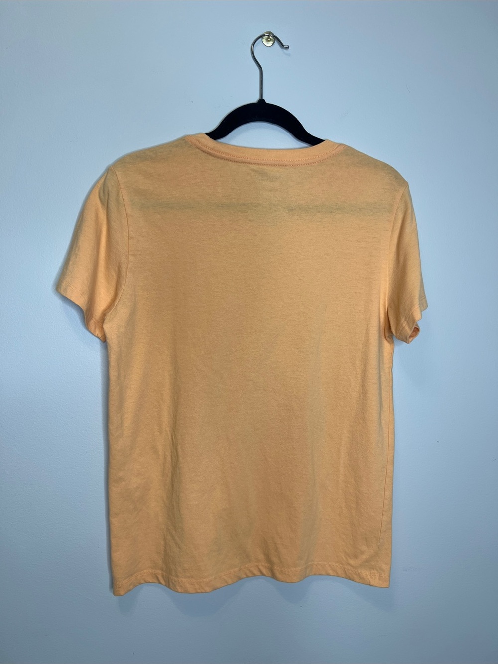 It’s the Great Pumpkin Charlie Brown and Snoopy Halloween Tee size Medium - Picture 8 of 9